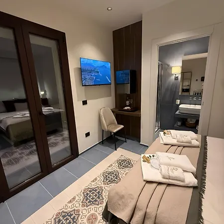 Couette-café Luxury Palazzo Carruggio Dimora Storica